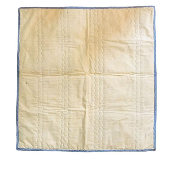 Winter Birds Table Topper, Quilted Panel from Table Please, Part TWO, Muted Past - Picture 2 of 6